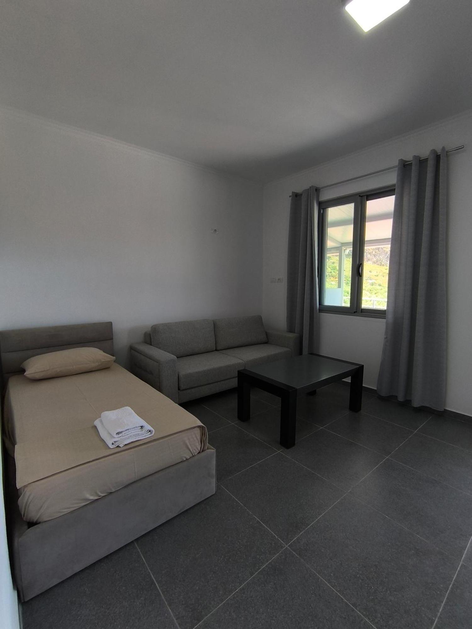 Kaful Apartments Qeparo Extérieur photo