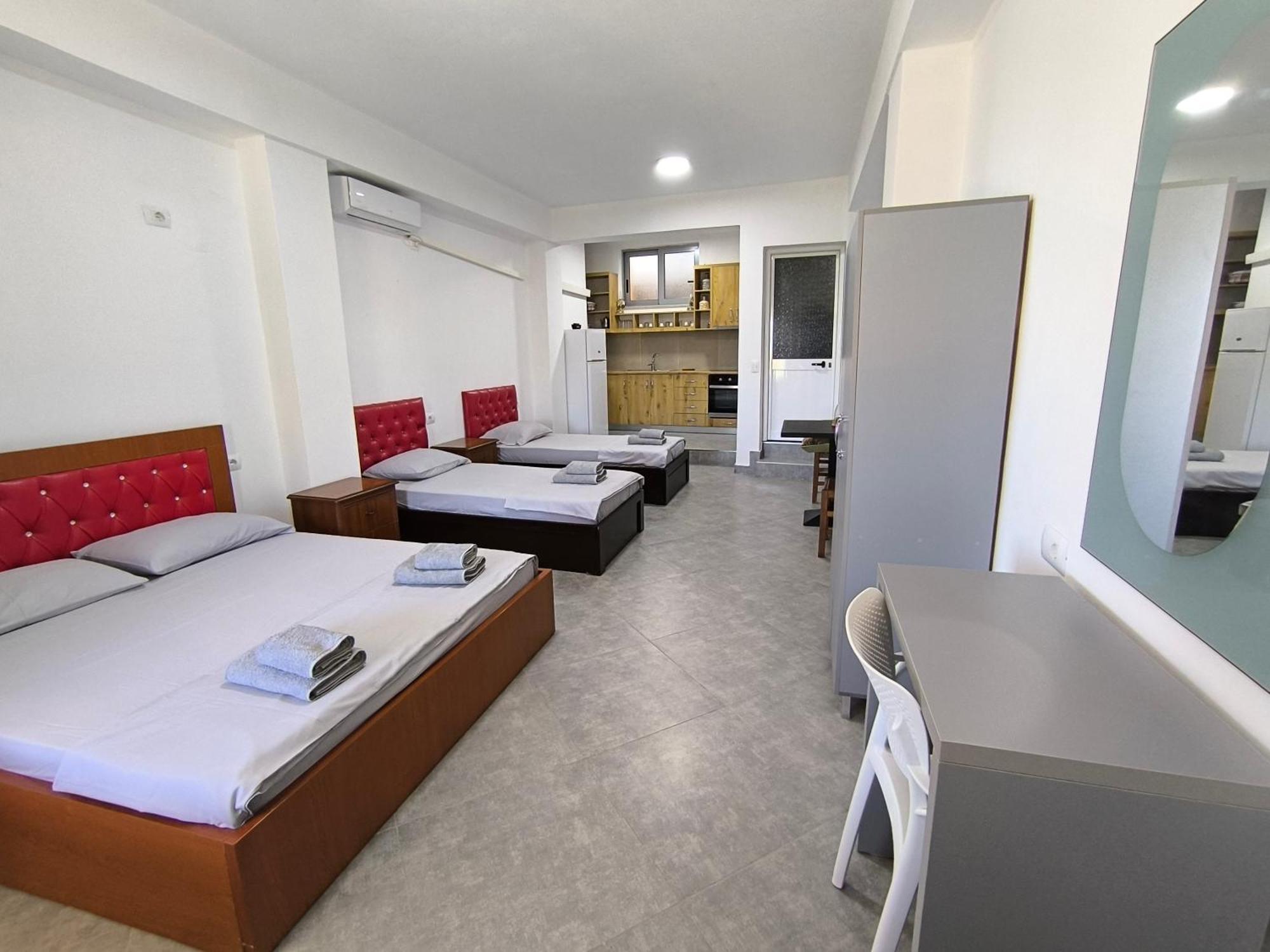 Kaful Apartments Qeparo Extérieur photo